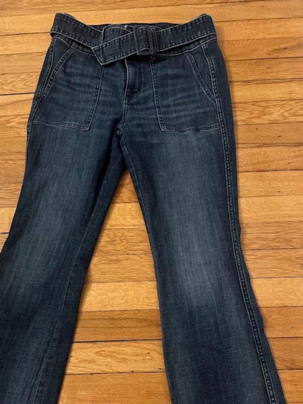 WHBM Extra high rise skinny flare everyday soft jeans, size 6, worn twice